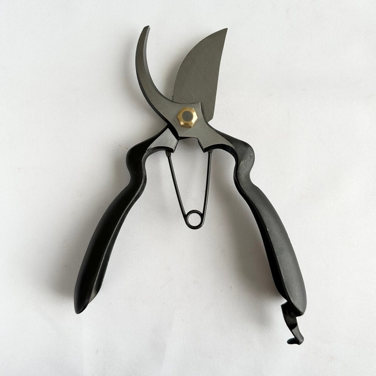 Секатор кованный Hidehisa 200мм, тип B - T-21